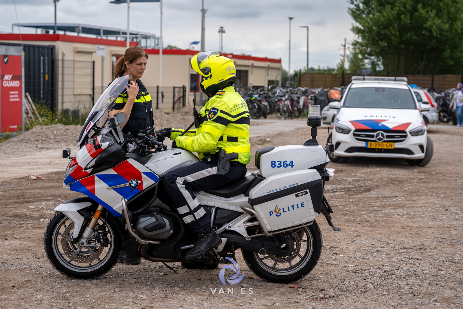 Steekincident Hendrik-Ido-Ambacht — foto 11
