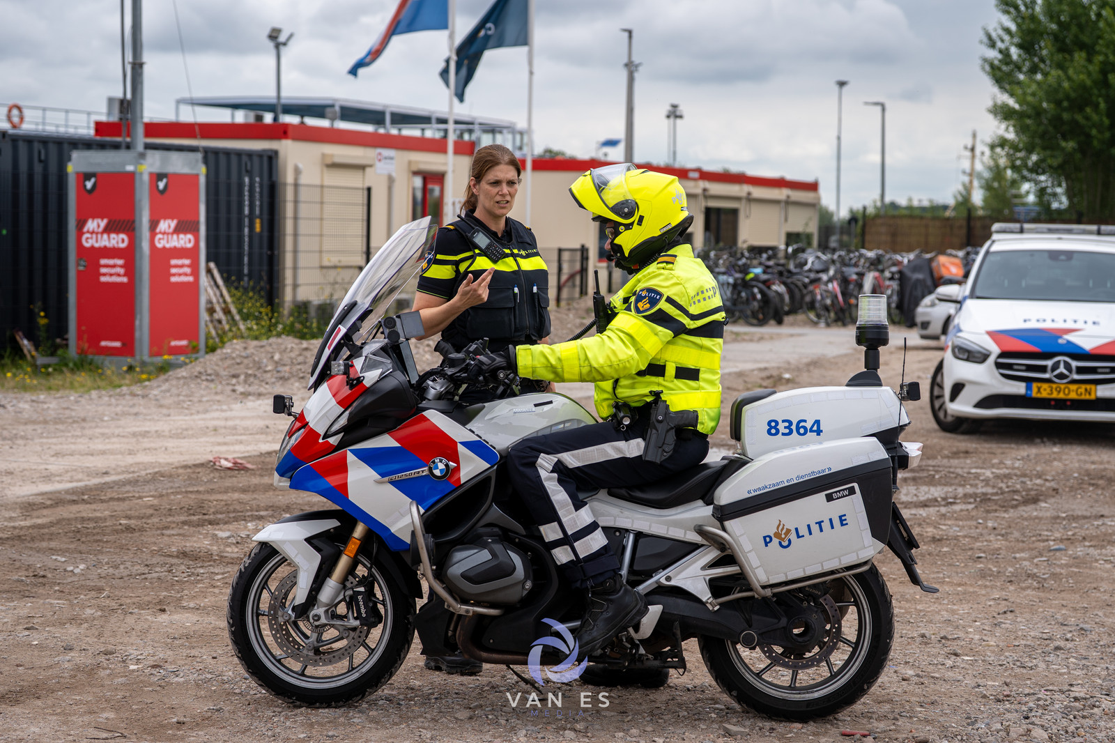Steekincident Hendrik-Ido-Ambacht — foto 9